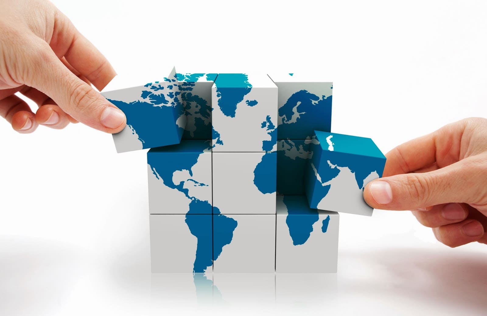 Массовое копирование объявлений в ВКонтакте с разбивкой по различным сегментам целевой аудитории.